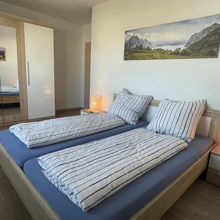 13 Apartment *